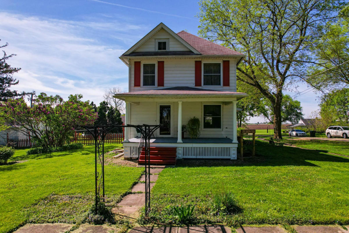 201 S 1ST ST, HOLCOMB, IL 61043, photo 1 of 50